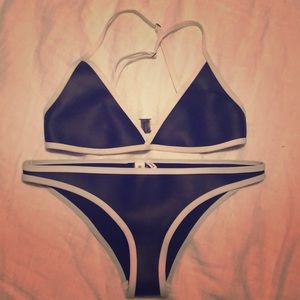 Black HOAKA Bikini 👙